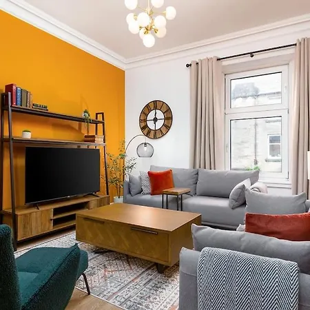 The Stylish 3-Bedroom Maisonette Retreat Stirling Exterior photo