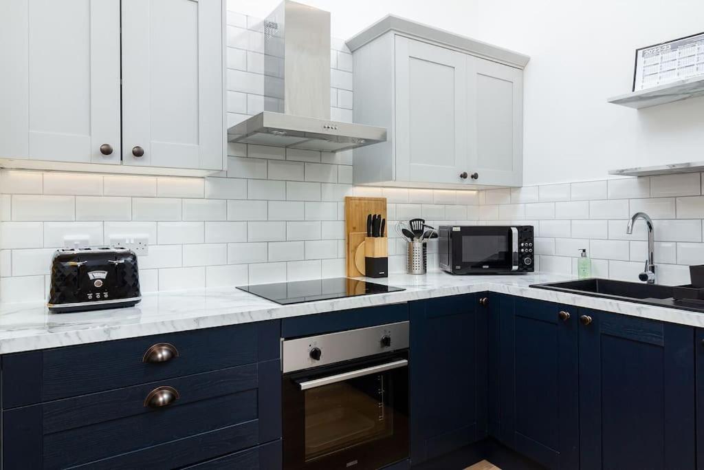The Stylish 3-bedroom Maisonette Retreat Apartment Stirling