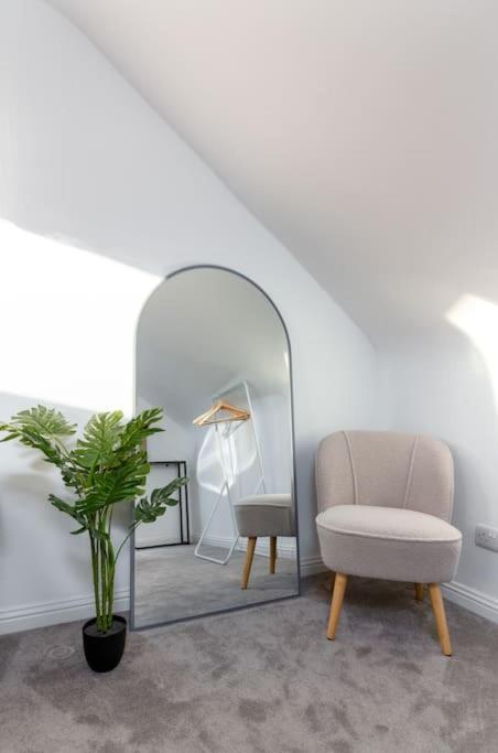 Apartment The Stylish 3-bedroom Maisonette Retreat *