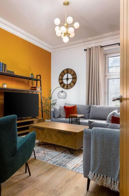The Stylish 3-bedroom Maisonette Retreat Stirling