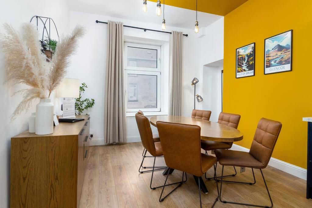 The Stylish 3-bedroom Maisonette Retreat * Stirling